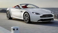 Aston Martin faz melhorias no V8 Vantage