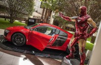 Homem de Ferro 3 "lança" Audi R8 V10 plus no Brasil.